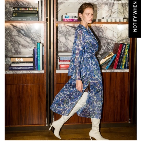 Sabina Musayev Carina Flora Dress.
Sheet top layer and belt - Picture 5 of 8